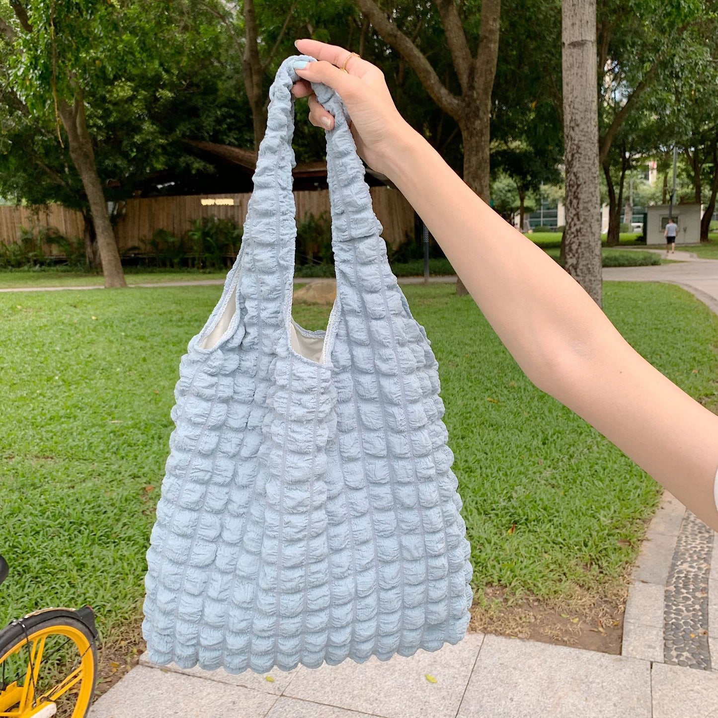 Cloud Bubble Flower Shoulder Bag Vest Bag Female Student Simple Handbag Canvas Bag Tote Bag  067-AA3-0014